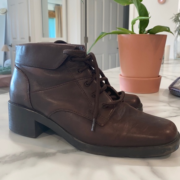 Classic Elements Genuine Leather Ankle Boots Size 7.5 - Picture 1 of 11